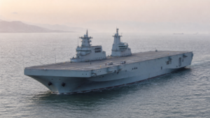 Type 076 Sichuan: Technik, Katapult und Rolle von Chinas neuem Drohnenträger [Bildinhalt mit KI erstellt]