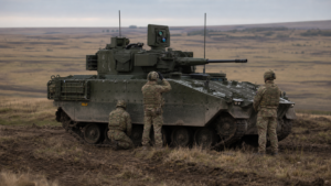 Ajax: Großbritanniens digitaler Spähpanzer nach der Lärm- und Vibrationskrise [Bildinhalt mit KI erstellt]