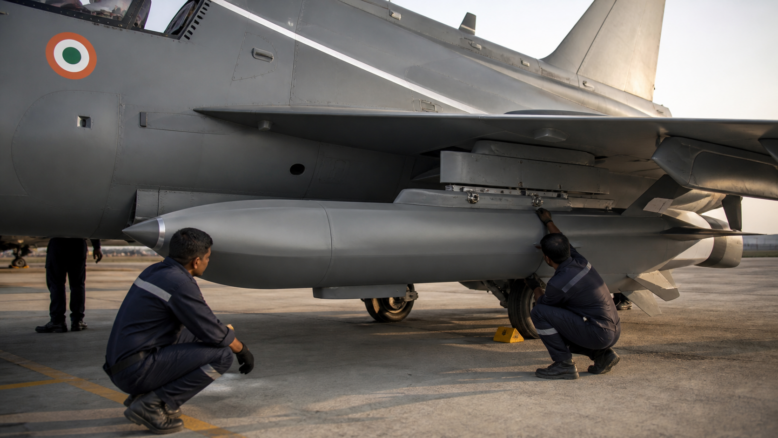 BrahMos-NG: Die kompakte Überschallrakete für Indiens nächste Trägergeneration – redaktionelles Titelbild – Bild mit KI generiert [Bildinhalt mit KI erstellt]